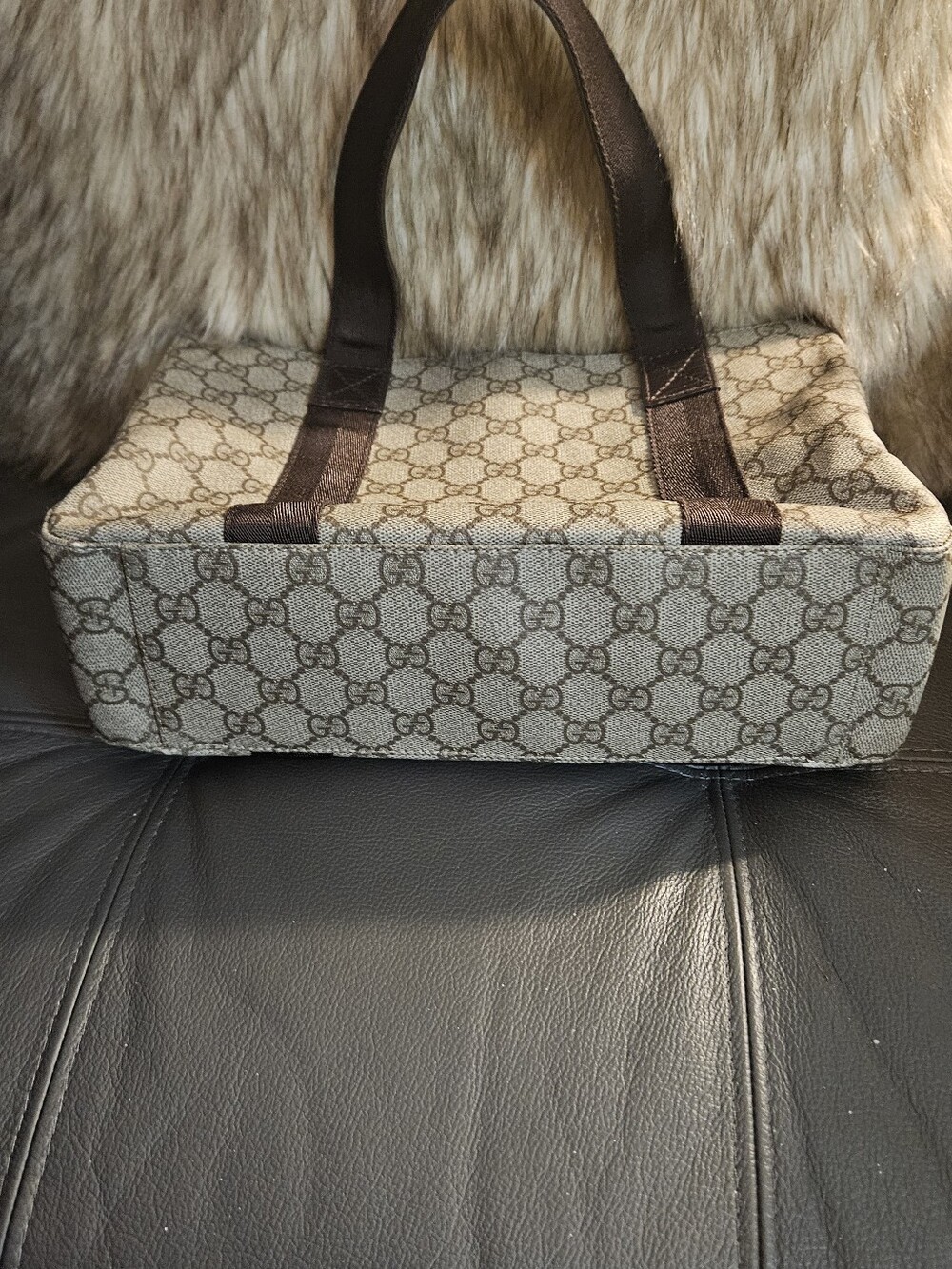 Gucci Beige/Brown GG Coated Canvas Tote with Dark Brown Straps - Picture 6 of 12